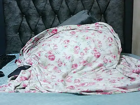 Snapshot of horny_tasha chatting on October 2025 01:28:01 AM horny tasha online show from October 2025 01:28:01 AM