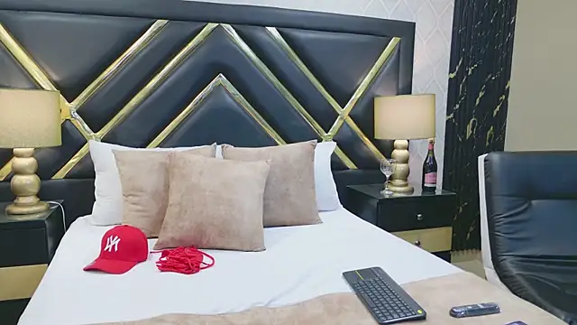 AmaraVelmet online show from January 2026 06:00:02 PM