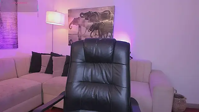 Snapshot of alaia7h chatting on November 2025 07:34:01 PM alaia7h online show from November 2025 07:34:01 PM