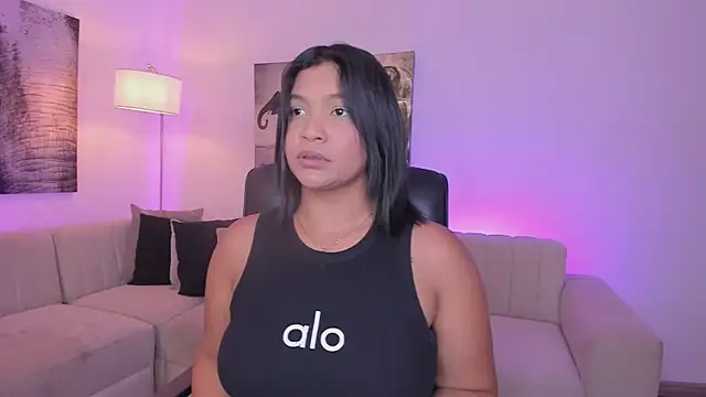 Snapshot of alaia7h chatting on November 2025 07:35:02 PM alaia7h online show from November 2025 07:35:02 PM