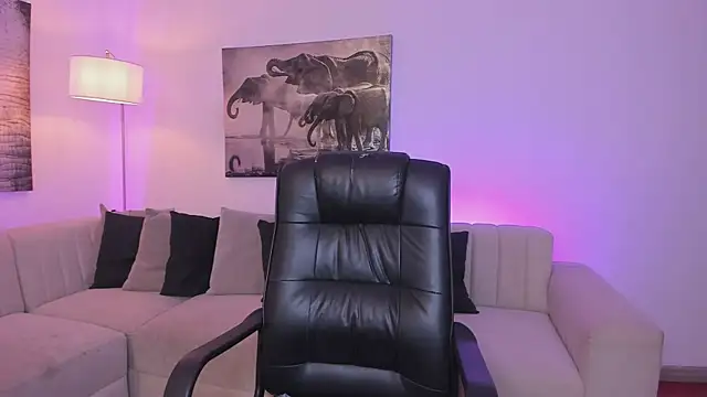 Snapshot of alaia7h chatting on November 2025 07:46:02 PM alaia7h online show from November 2025 07:46:02 PM