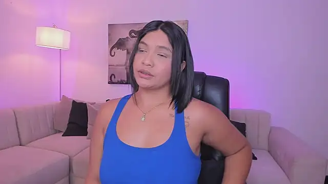 Snapshot of alaia7h chatting on November 2025 07:29:01 PM alaia7h online show from November 2025 07:29:01 PM