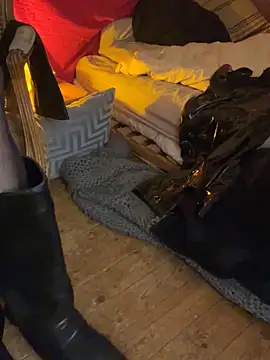 Snapshot of alexheels_boots chatting on February 2025 06:24:01 AM alexheels boots online show from February 2025 06:24:01 AM