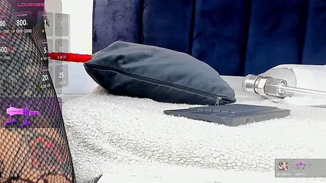 NinaInk online show from November 2025 12:08:02 PM