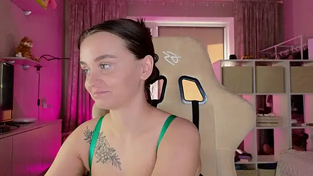 Katy perry  online show from March 2025 02:37:02 AM