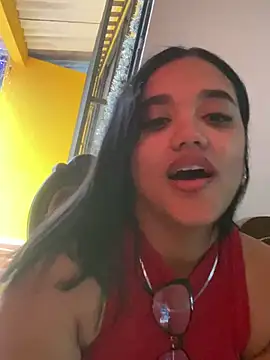 Snapshot of ElaEndez_ chatting on January 2025 12:11:01 PM ElaEndez online show from January 2025 12:11:01 PM