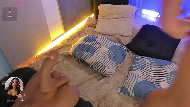 Snapshot of ElaEndez_ chatting on January 2025 01:53:02 AM ElaEndez online show from January 2025 01:53:02 AM