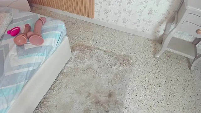 Snapshot of ElaEndez_ chatting on February 2025 11:50:01 AM ElaEndez online show from February 2025 11:50:01 AM