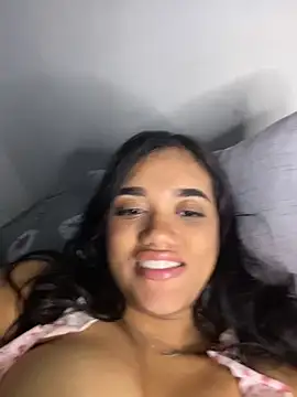 Snapshot of ElaEndez_ chatting on September 2025 11:19:01 PM ElaEndez online show from September 2025 11:19:01 PM