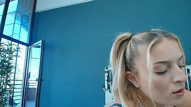 AlicePirs online show from June 2026 04:15:02 AM
