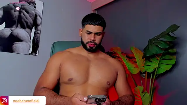 noah crux online show from March 2026 10:10:02 PM