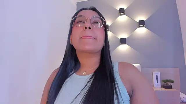 ellamontoya online show from February 2025 04:31:02 AM