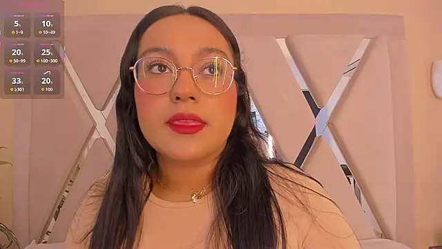 Snapshot of ellamontoya chatting on January 2026 10:52:01 AM ellamontoya online show from January 2026 10:52:01 AM