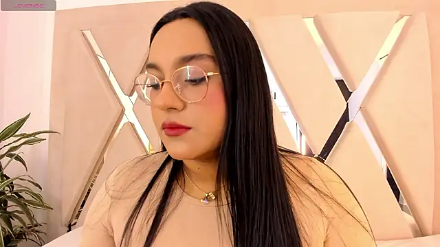 Snapshot of ellamontoya chatting on February 2026 12:09:02 PM ellamontoya online show from February 2026 12:09:02 PM