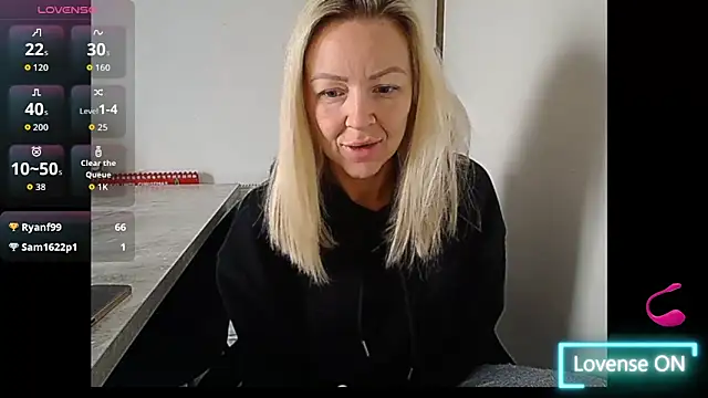 Snapshot of Angelamariexox chatting on December 2025 10:00:01 AM Angelamariexox online show from December 2025 10:00:01 AM