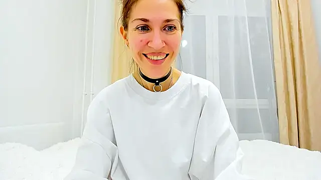 Snapshot of Mona_Cruz chatting on February 2025 09:20:02 PM Mona Cruz online show from February 2025 09:20:02 PM