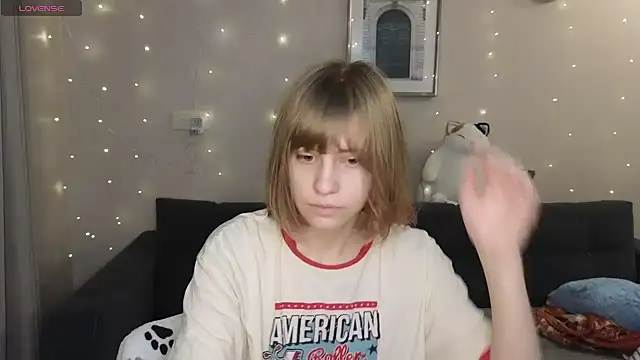 HermioneHHH online show from January 2025 07:05:01 PM