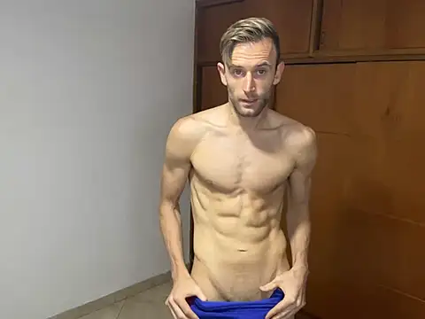 Snapshot of aquilesmade chatting on January 2025 04:06:02 PM aquilesmade online show from January 2025 04:06:02 PM