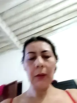 Snapshot of Mia-funny20 chatting on January 2025 10:44:02 PM Mia-funny20 online show from January 2025 10:44:02 PM