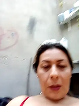 Snapshot of Mia-funny20 chatting on February 2025 10:15:01 PM Mia-funny20 online show from February 2025 10:15:01 PM