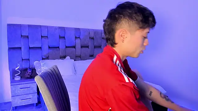 MarcusCollinss  online show from December 2024 12:06:01 PM