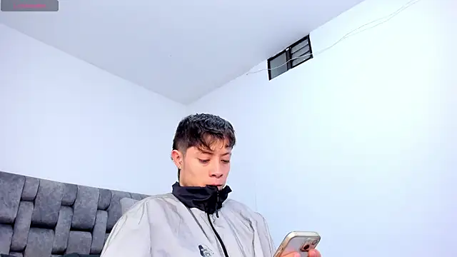 MarcusCollinss  online show from December 2024 12:16:01 PM