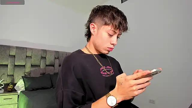 MarcusCollinss  online show from December 2024 12:16:02 PM