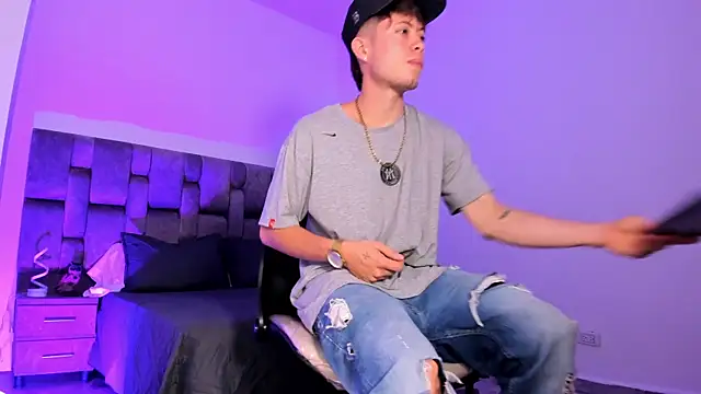 MarcusCollinss  online show from December 2024 03:15:01 PM