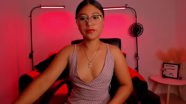 Snapshot of cloy_baby__ chatting on January 2025 09:48:02 AM cloy baby online show from January 2025 09:48:02 AM