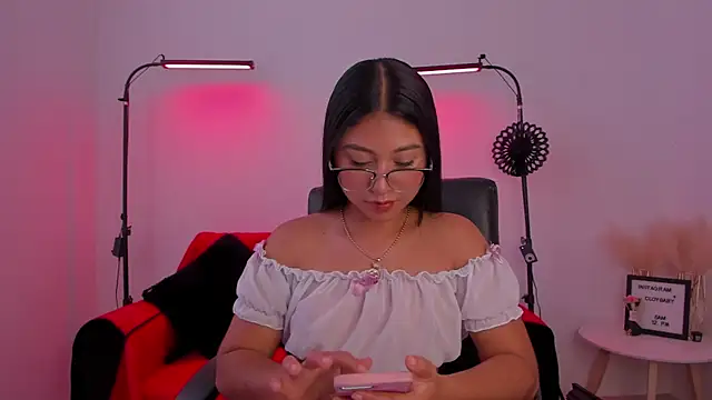 Snapshot of cloy_baby__ chatting on January 2025 01:21:02 PM cloy baby online show from January 2025 01:21:02 PM