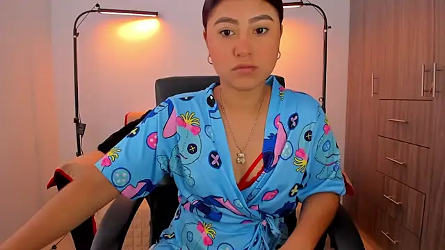 Snapshot of cloy_baby__ chatting on September 2025 11:10:01 AM cloy baby online show from September 2025 11:10:01 AM