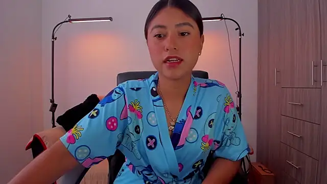 Snapshot of cloy_baby__ chatting on February 2026 12:24:02 PM cloy baby online show from February 2026 12:24:02 PM