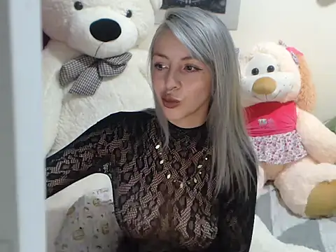 MOLLY4444 online show from February 2026 12:15:02 AM