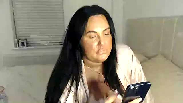 English Brooke online show from February 2026 09:02:02 PM