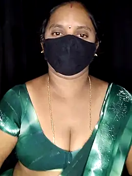 vintage-vibs online show from November 2025 05:34:01 PM