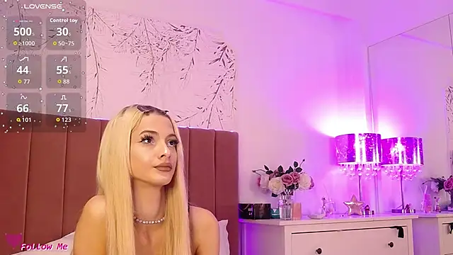 PinkySparks online show from November 2025 06:48:02 PM