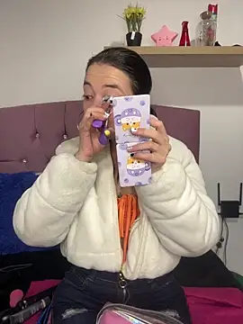 Isabella 21x online show from March 2025 12:18:02 PM