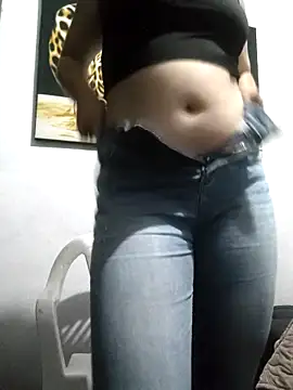 dulccemaria24 online show from April 2026 02:51:02 AM