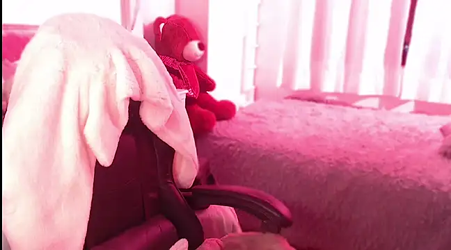 Snapshot of Beamber_ chatting on March 2025 04:17:02 AM Beamber  online show from March 2025 04:17:02 AM