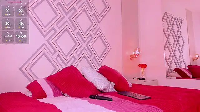 Snapshot of _CurlyGirl_ chatting on February 2025 08:14:02 PM CurlyGirl online show from February 2025 08:14:02 PM