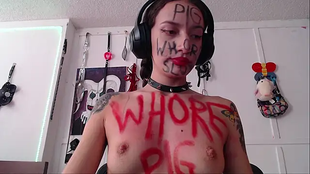 Eloise-brown online show from January 2025 09:41:01 PM