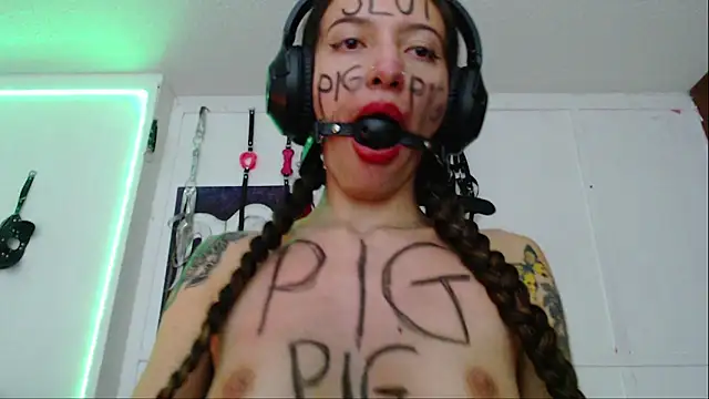 Eloise-brown online show from January 2025 12:42:01 AM