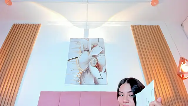 mia nevaeh online show from February 2025 12:10:01 AM