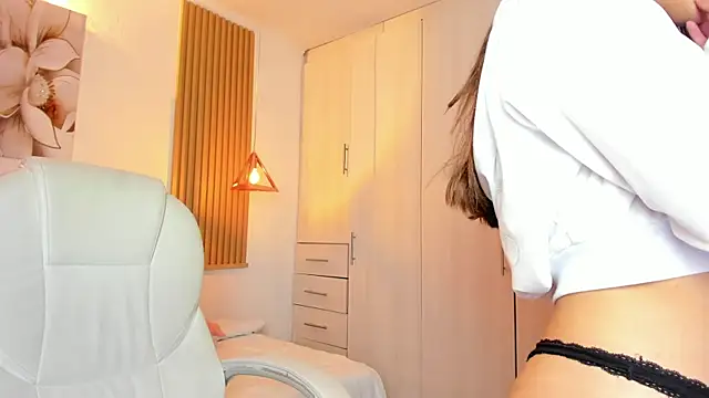 mia nevaeh online show from March 2025 08:57:01 PM