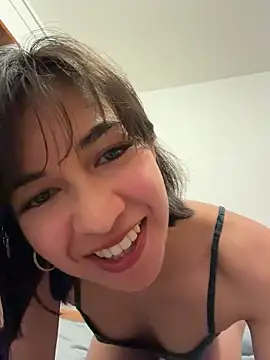 Snapshot of BitchyBratxxx chatting on February 2026 05:09:02 PM BitchyBratxxx online show from February 2026 05:09:02 PM