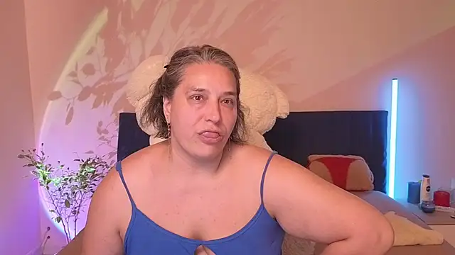 Snapshot of Niter chatting on July 2026 12:22:01 PM Niter online show from July 2026 12:22:01 PM