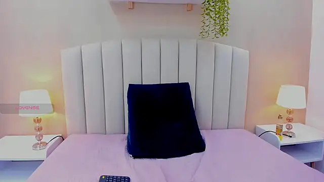 Snapshot of Mia_thompson_19 chatting on July 2026 08:26:02 PM Mia thompson 19 online show from July 2026 08:26:02 PM