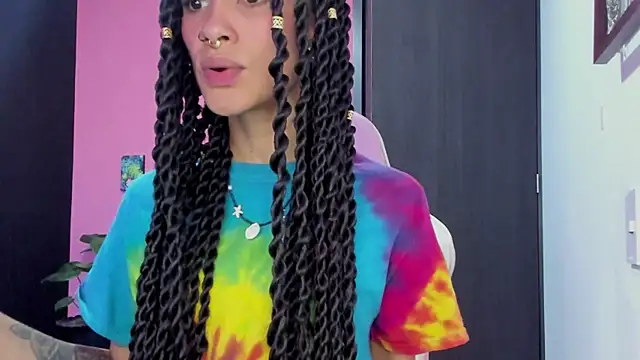 Juanadearco5 online show from December 2024 10:10:02 PM