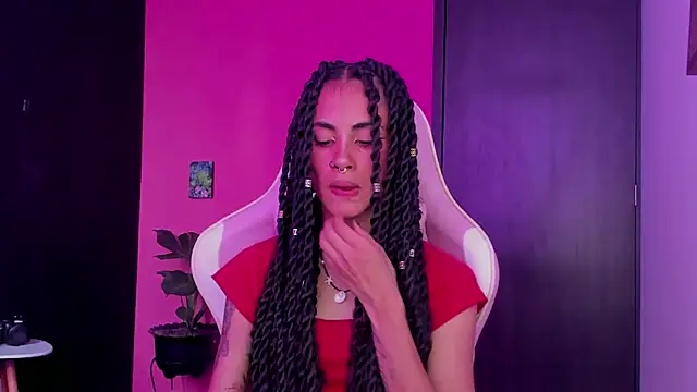 Juanadearco5 online show from December 2024 05:46:01 PM