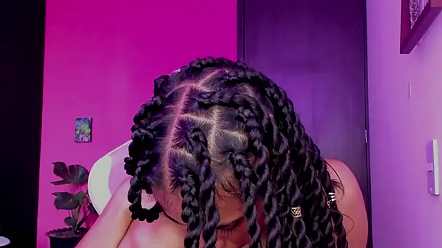 Juanadearco5 online show from December 2024 08:58:02 PM